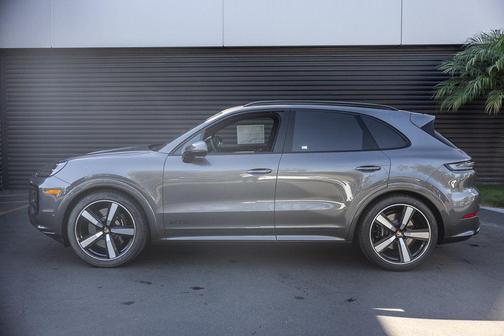 2026 Porsche Cayenne GTS