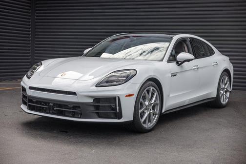 2026 Porsche Panamera 4 E-Hybrid