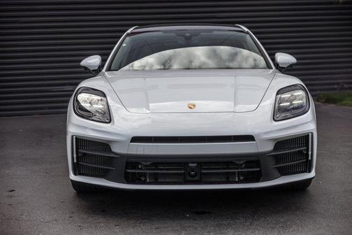 2026 Porsche Panamera 4 E-Hybrid