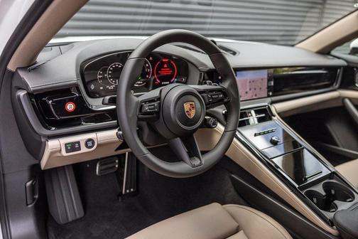 2026 Porsche Panamera 4 E-Hybrid