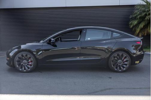 2023 Tesla Model 3 Performance