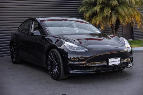 2023 Tesla Model 3 Performance