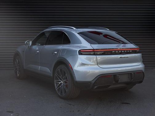 2026 Porsche Macan Macan Electric 4