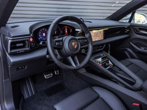 2026 Porsche Macan Macan Electric 4