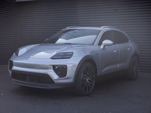 2026 Porsche Macan Macan Electric 4