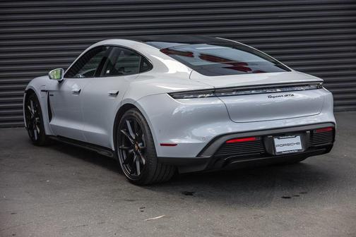 2025 Porsche Taycan GTS