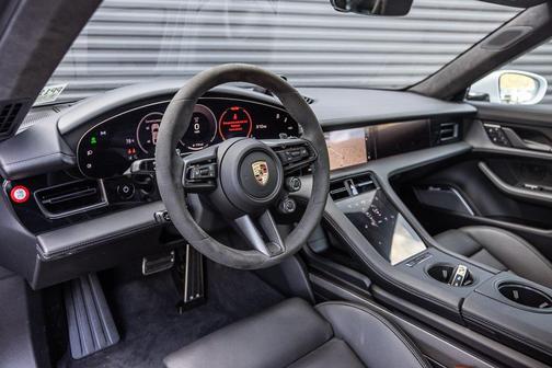 2025 Porsche Taycan GTS