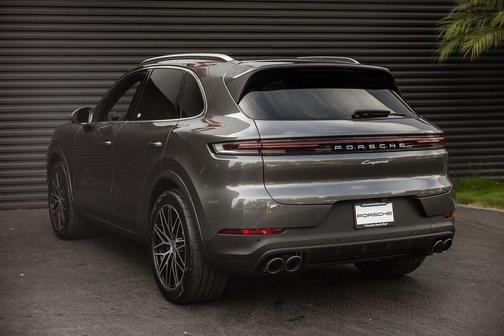 2026 Porsche Cayenne 