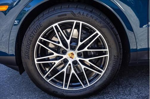 2024 Porsche Cayenne Cayenne