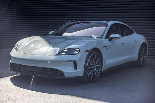 2025 Porsche Taycan 4