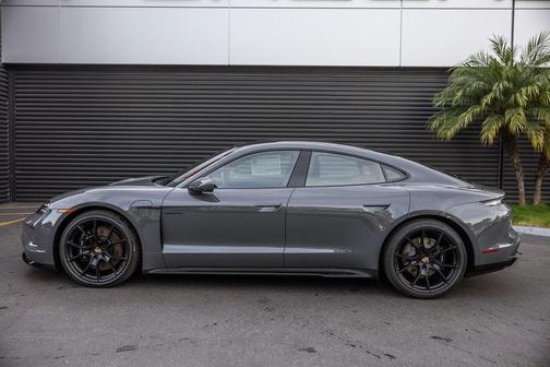 2026 Porsche Taycan GTS