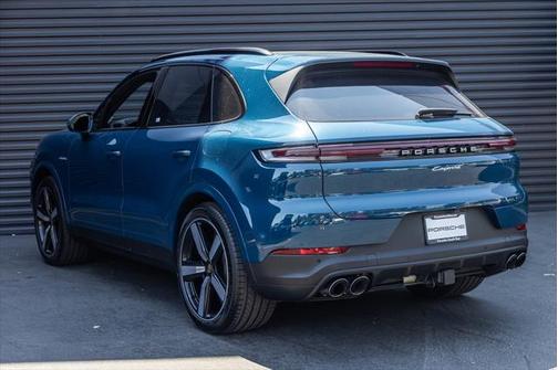 2024 Porsche Cayenne E-Hybrid S