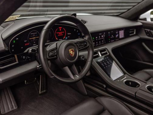 2024 Porsche Taycan Turbo S