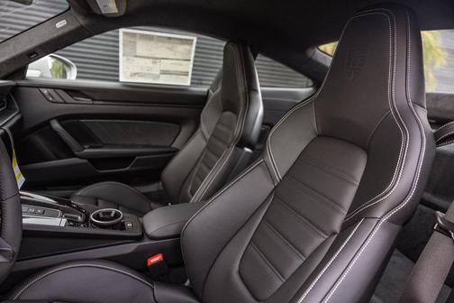 2026 Porsche 911 Carrera GTS