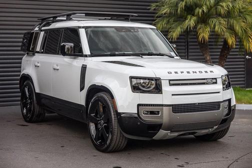 2025 Land Rover Defender 110 P400 X-Dynamic SE