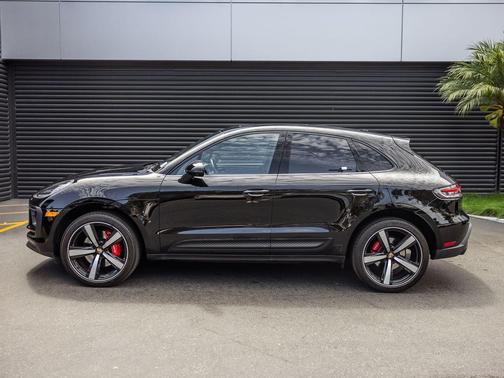 Black 2023 Porsche Macan Macan