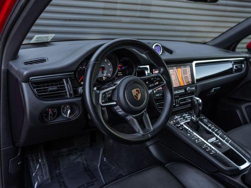 2019 Porsche Macan S