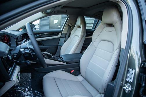 2026 Porsche Panamera 