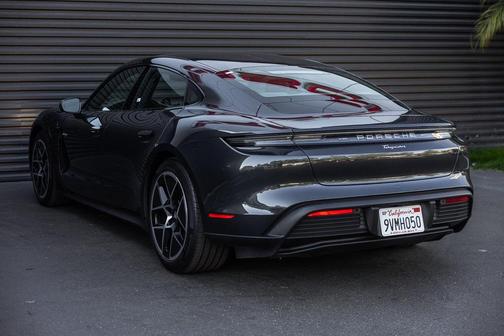 2025 Porsche Taycan 4