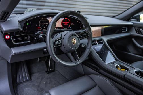 2025 Porsche Taycan 4