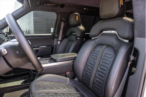 2023 Rivian R1S Adventure