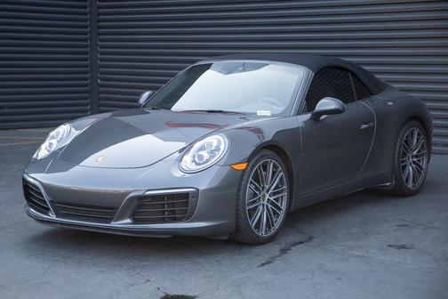 2018 Porsche 911 Carrera