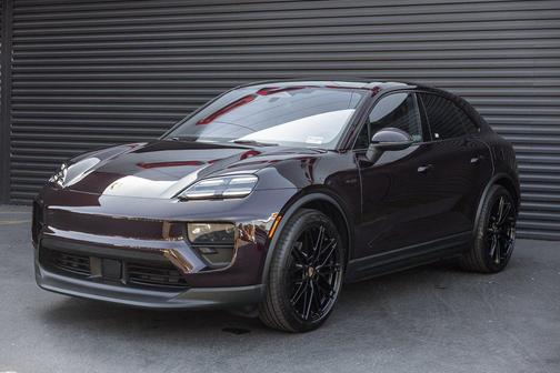 2025 Porsche Macan 