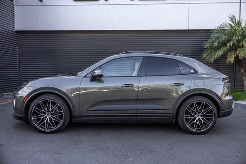 2024 Porsche Macan 4