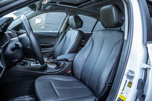 2017 BMW 320 i