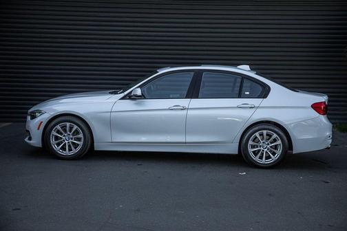 2017 BMW 320 i
