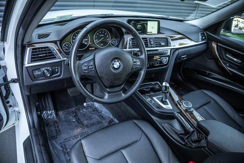 2017 BMW 320 i
