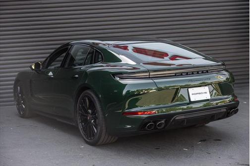 2025 Porsche Panamera GTS