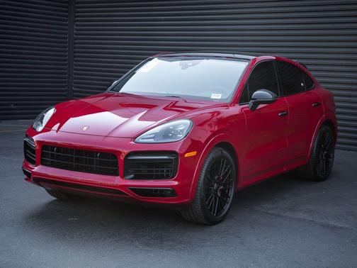 Carmine Red 2022 Porsche Cayenne GTS