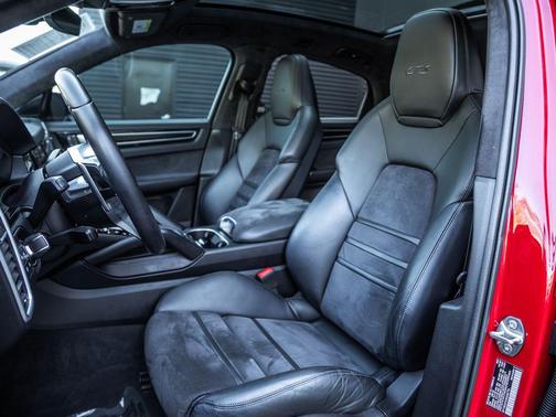 Carmine Red 2022 Porsche Cayenne GTS