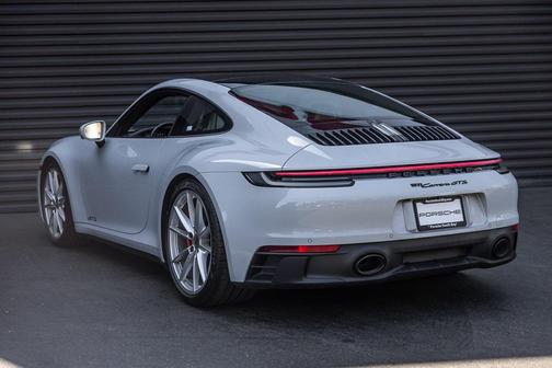 2024 Porsche 911 Carrera GTS