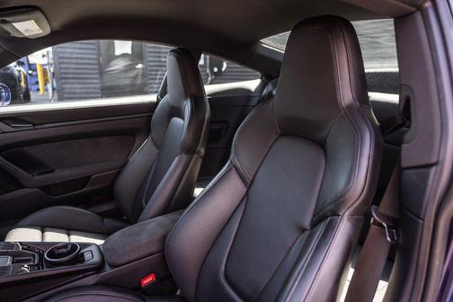 2024 Porsche 911 Carrera GTS