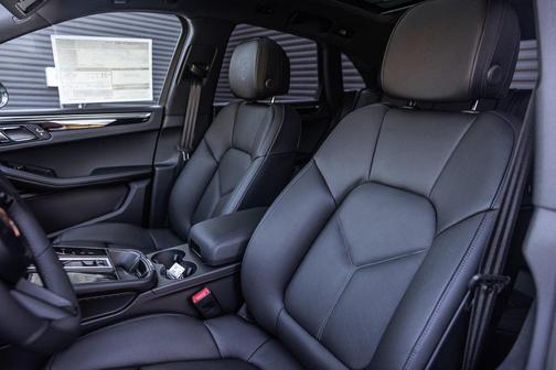 2026 Porsche Macan T