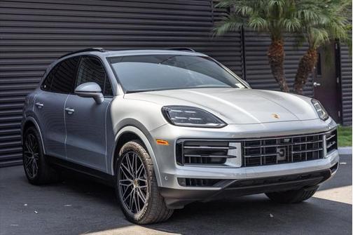 2024 Porsche Cayenne S