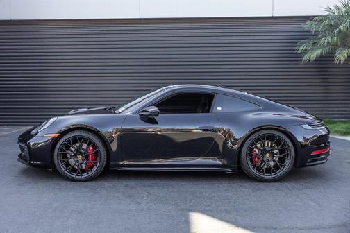 2022 Porsche 911 Carrera 4S