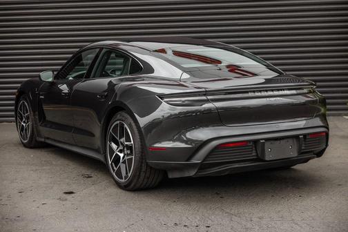2025 Porsche Taycan