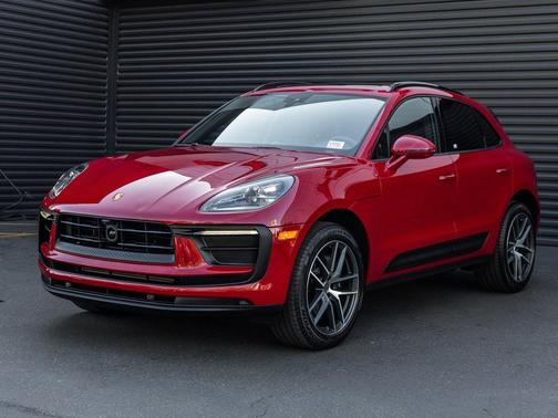 2025 Porsche Macan T