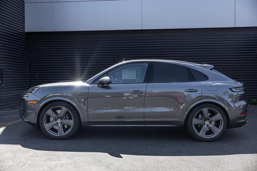 2025 Porsche Cayenne S