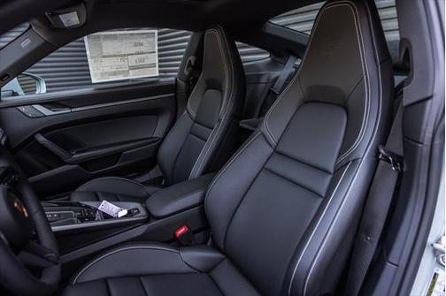 2025 Porsche 911 Carrera