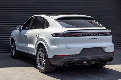 2025 Porsche Cayenne S