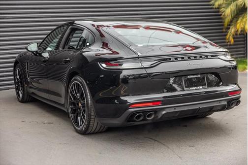 2023 Porsche Panamera Platinum Edition