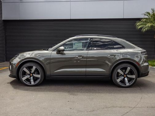 Green 2026 Porsche Macan Macan Electric 4