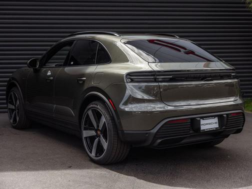 Green 2026 Porsche Macan Macan Electric 4