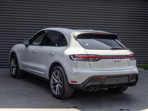 Chalk 2024 Porsche Macan T