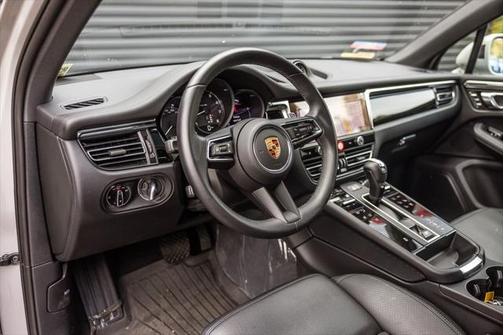2024 Porsche Macan Macan