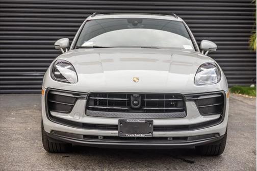 2024 Porsche Macan Macan